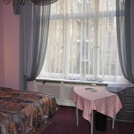 Hotel Pension Savoy Near Kurfuerstendamm Berlin Room photo