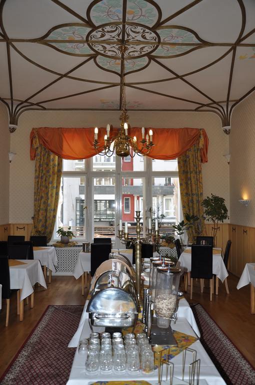 Hotel Pension Savoy Near Kurfuerstendamm Berlin Exterior photo